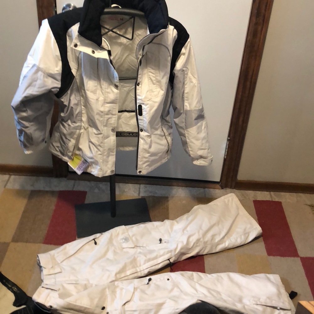 Women’s ski coat and pants